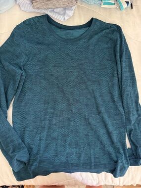 Lululemon Long-Sleeve Shirt - Teal camo